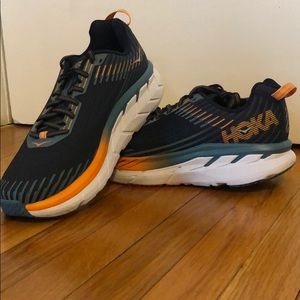 Men’s Hoka Clifton 5